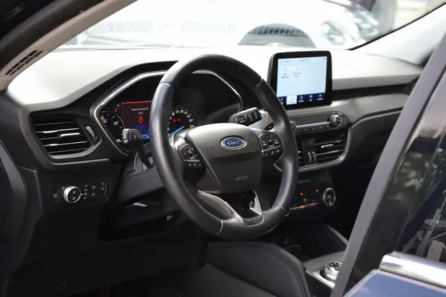 Ford Kuga view 5