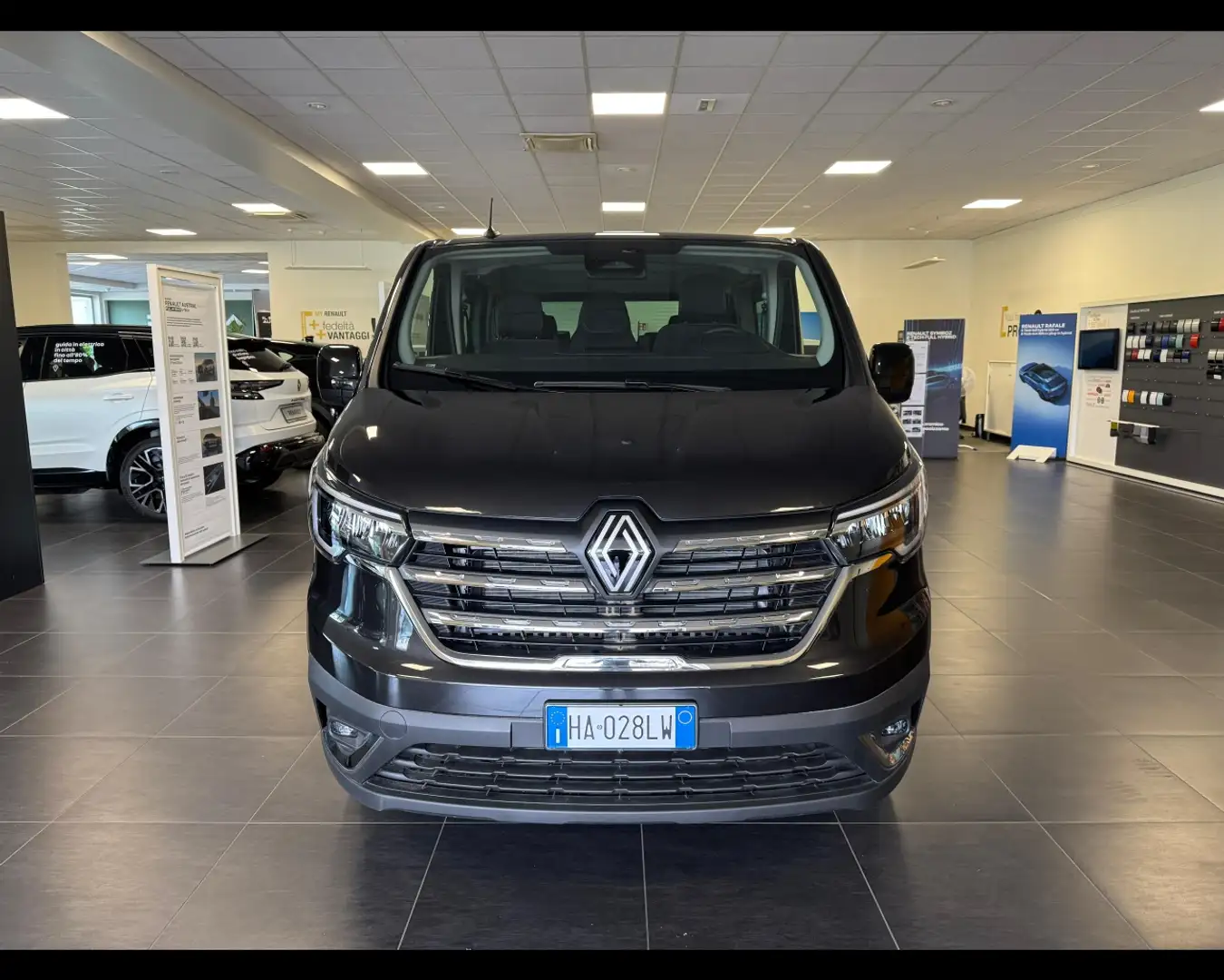 Renault Trafic equilibre L1 Blue dCi 150 MY24 Noir - 2