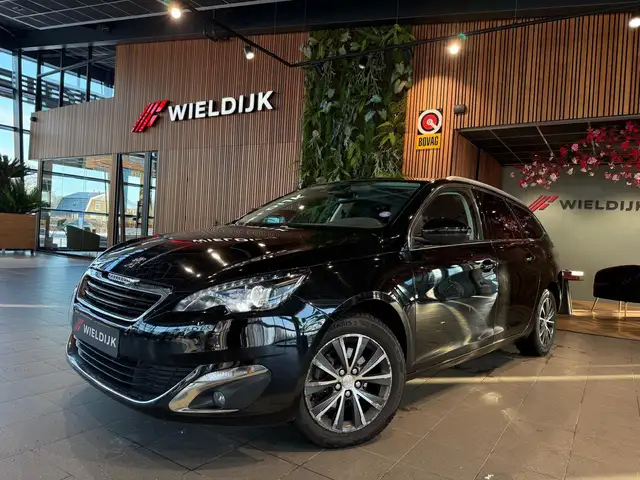 Peugeot 308 SW 1.2 PureTech Blue Lease Premium Camera Pannoram