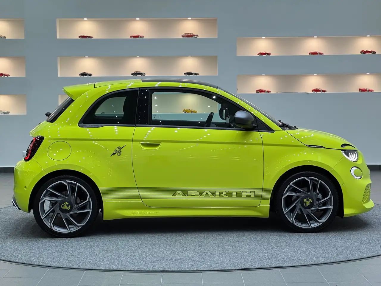 Abarth 500e 2023
