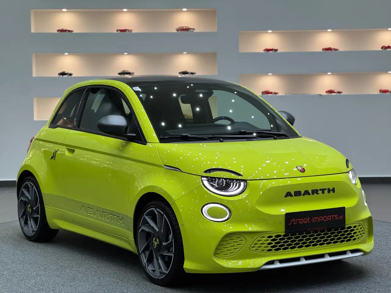 Abarth 500e 2023 — фото 6