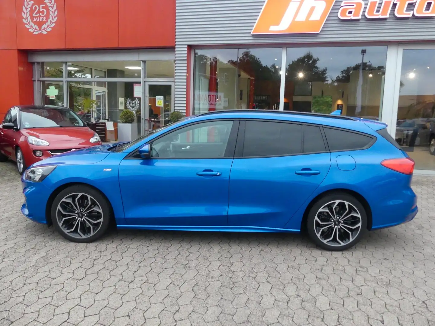 Ford Focus Turnier ST-Line Navi*SHZ*Kamera Blau - 2