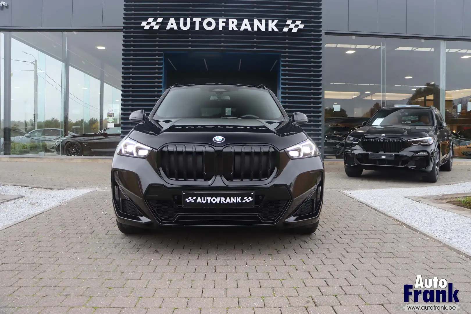 BMW X1 18I / M-SPORT-PRO / PANO / TRKHAAK / H&K / 19INCH Noir - 2