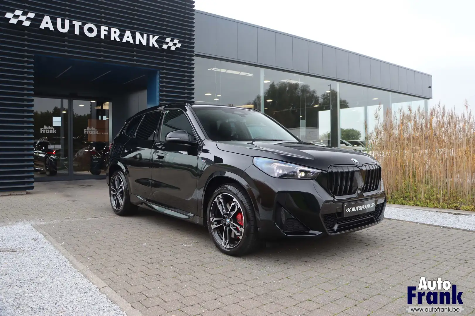 BMW X1 18I / M-SPORT-PRO / PANO / TRKHAAK / H&K / 19INCH Noir - 1