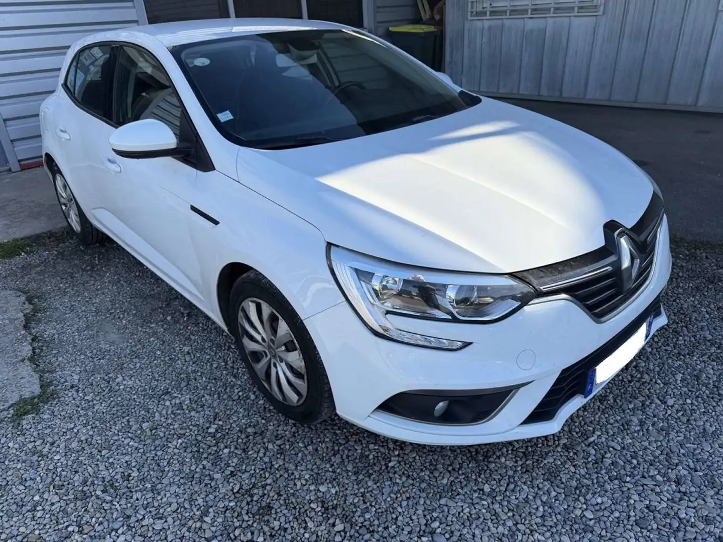 Renault Megane IV 1.5 dCi 90ch energy Business Weiß - 1