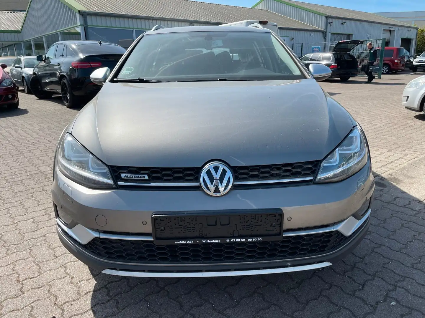 Volkswagen Golf VII Alltrack Variant  4x4 DSG XENON NAVI Grau - 2