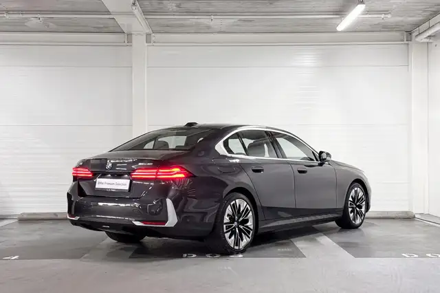 BMW I5 view 6
