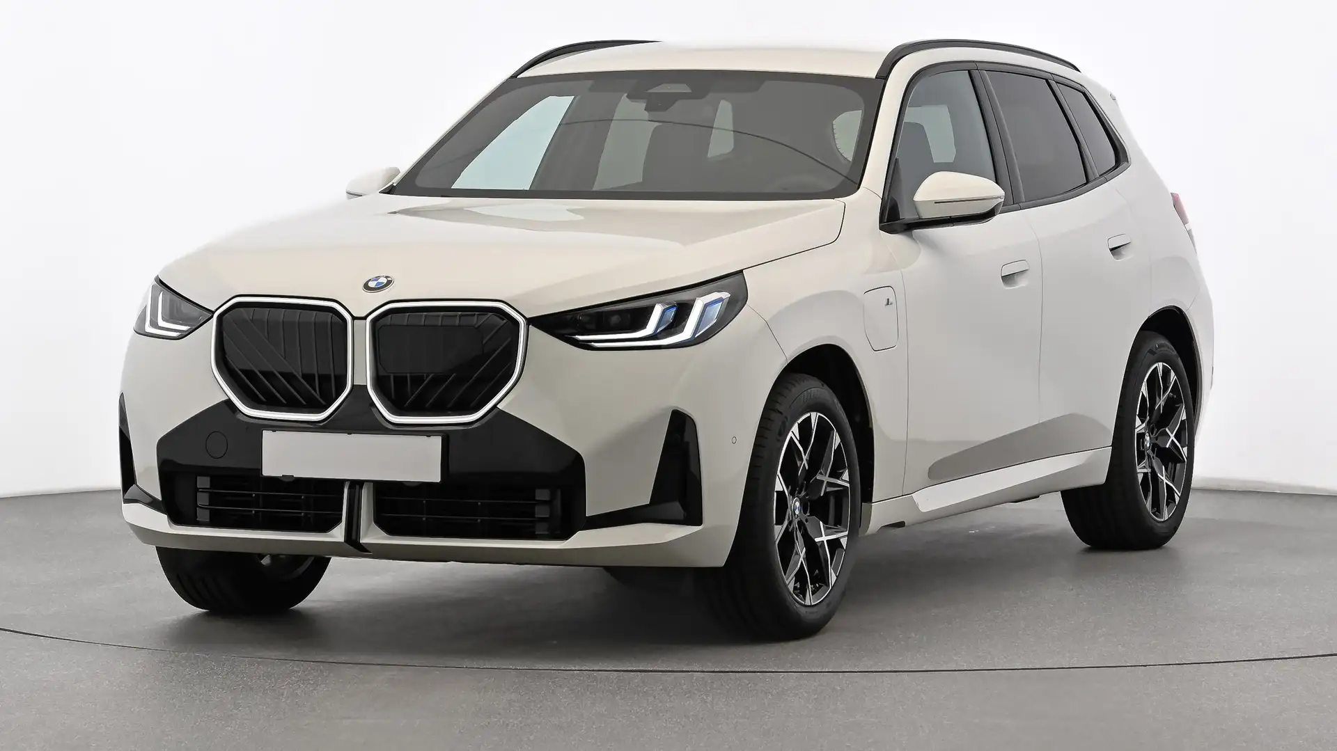 BMW X3 30e xDrive G45 ZA M Sportpaket DAB LED Shz Weiß - 1