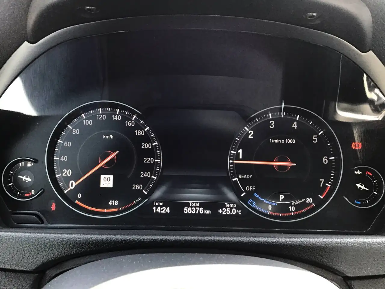 BMW 3 Series снимка BMW 3 Series