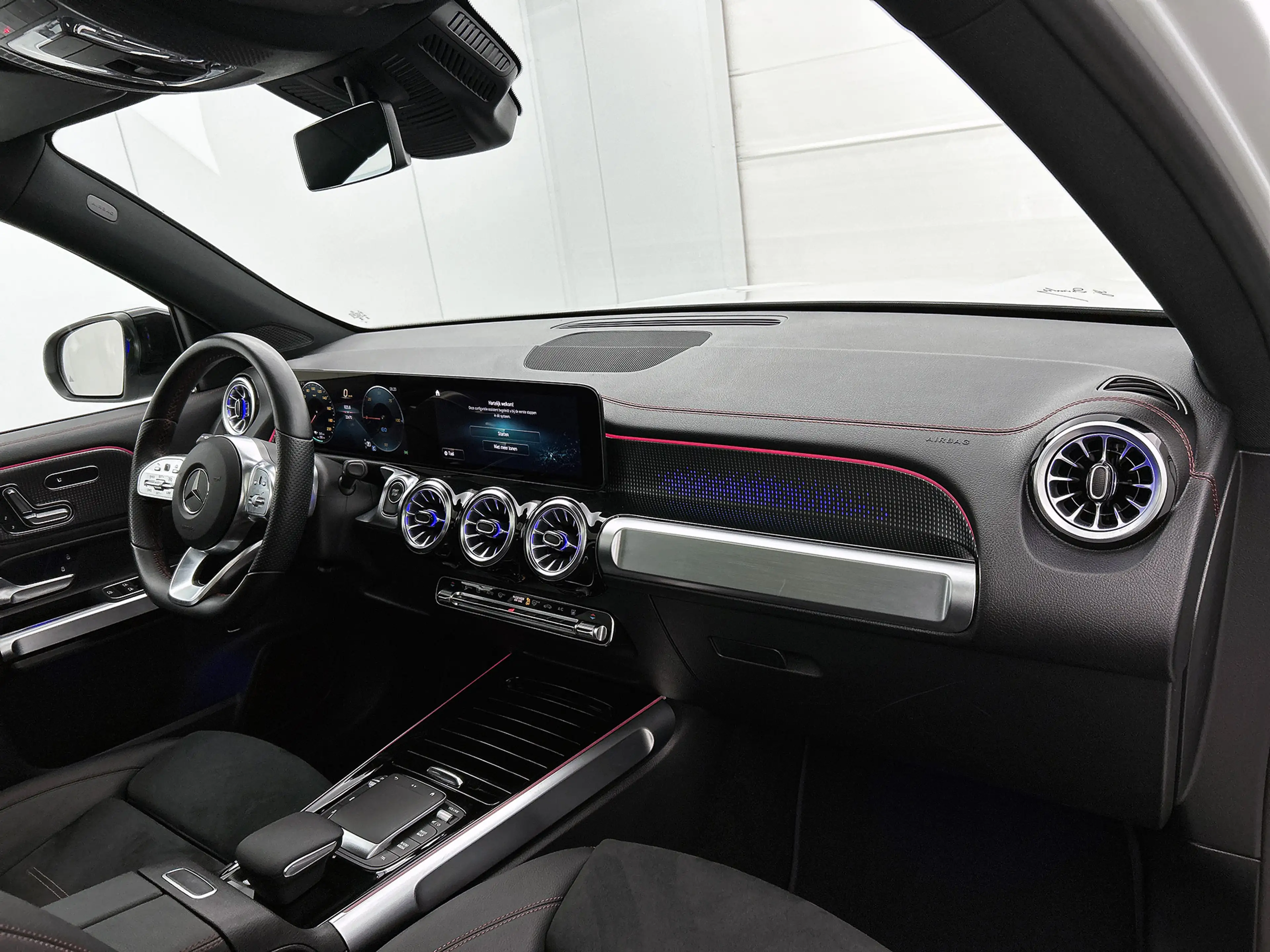 Mercedes-Benz EQB 250 250+ AMG-line 71 kWh Night pakket | Panorama dak | — photo 7