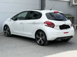 Peugeot 208 1.2 PureTech 110ch S