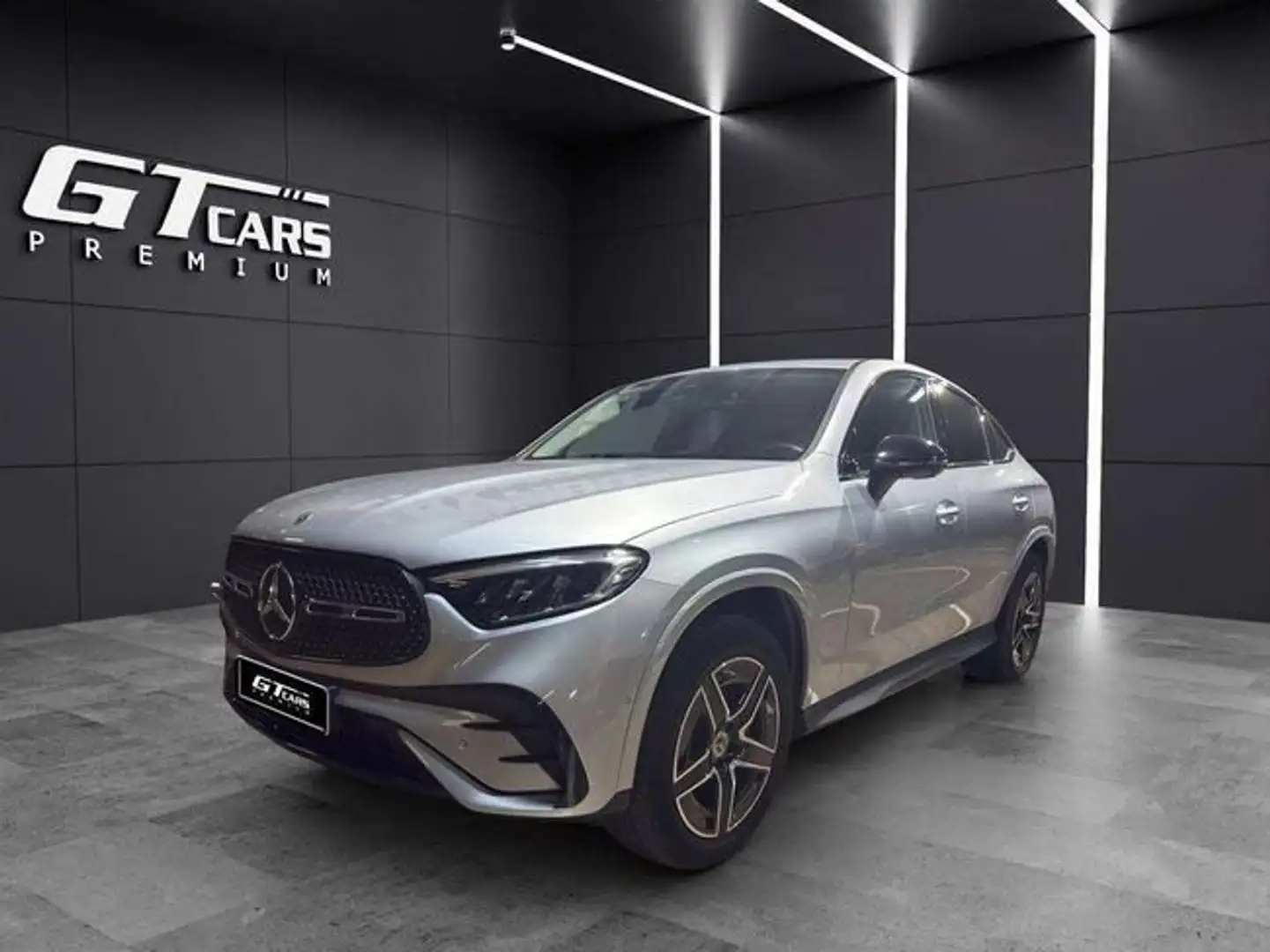 Mercedes-Benz GLC 300 300e AMG Plateado - 1