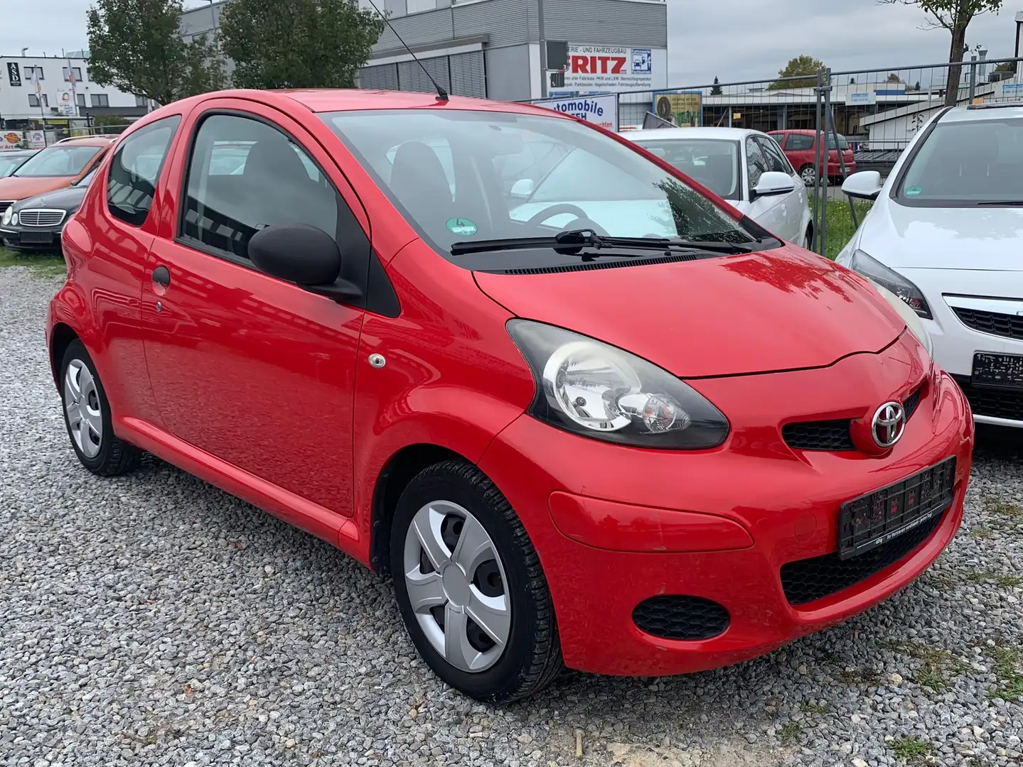 Toyota Aygo 1.0L 50KW . Scheckheft. 2- Hand Rot - 1