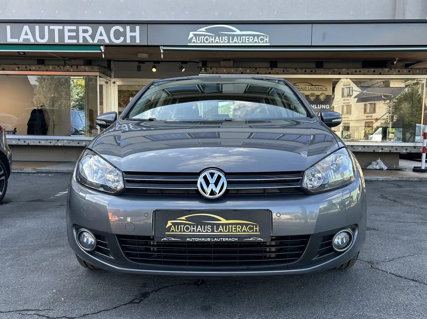 Volkswagen Golf Comfortline BlueMotion/BMT *55.000KM *1.BESITZ Grau - 2
