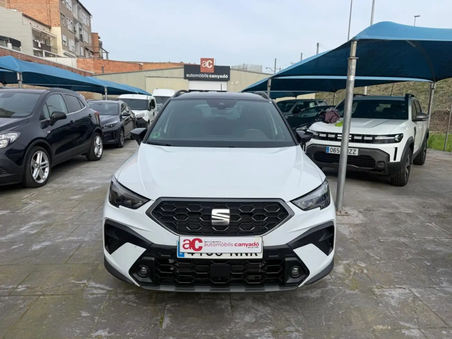 SEAT Arona 1.0 TSI S&S Style 115 Blanco - 2