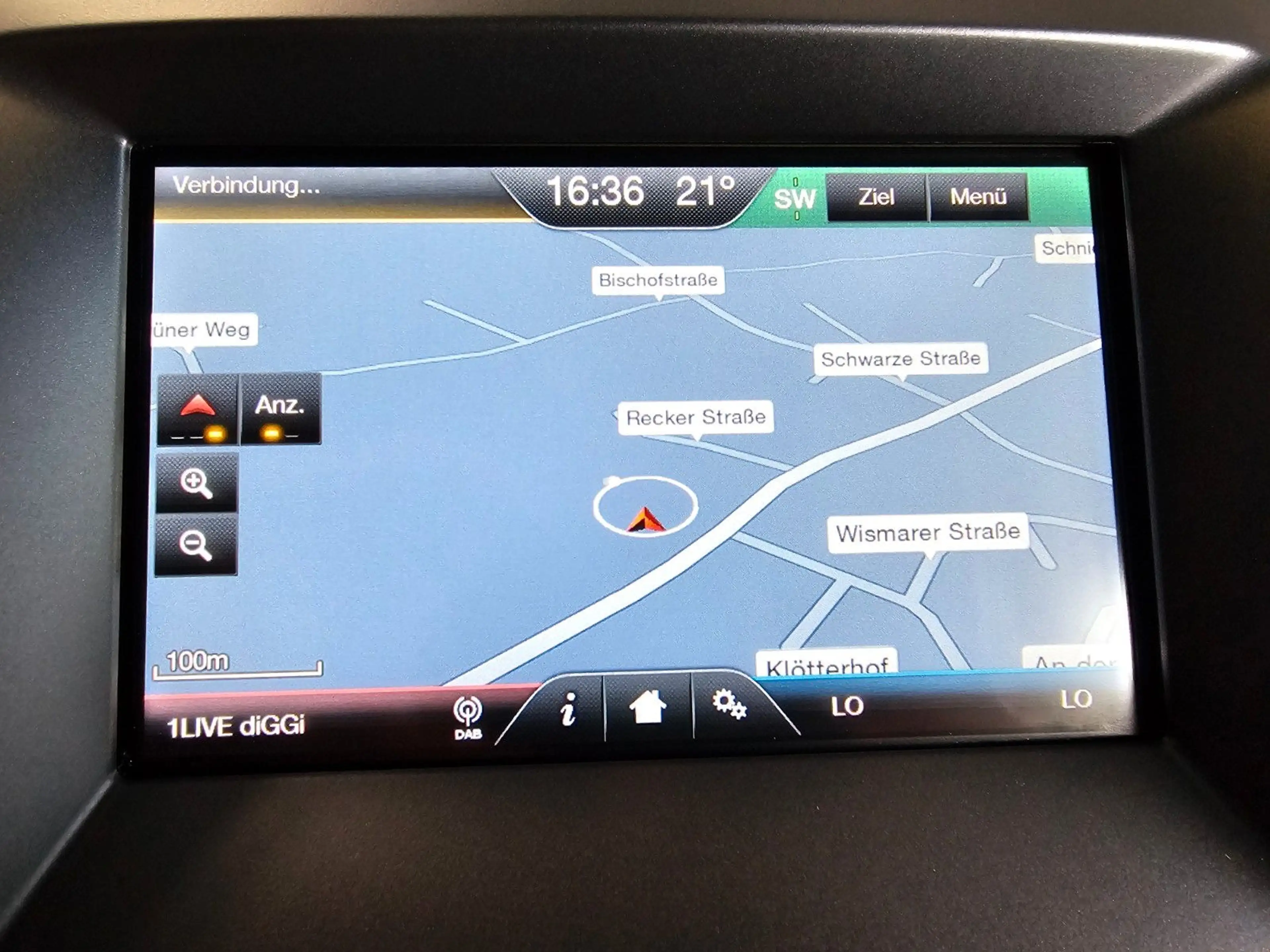 Ford Edge Titanium 4x4 AHK ACC SchiebeDach Navi LED — photo 12