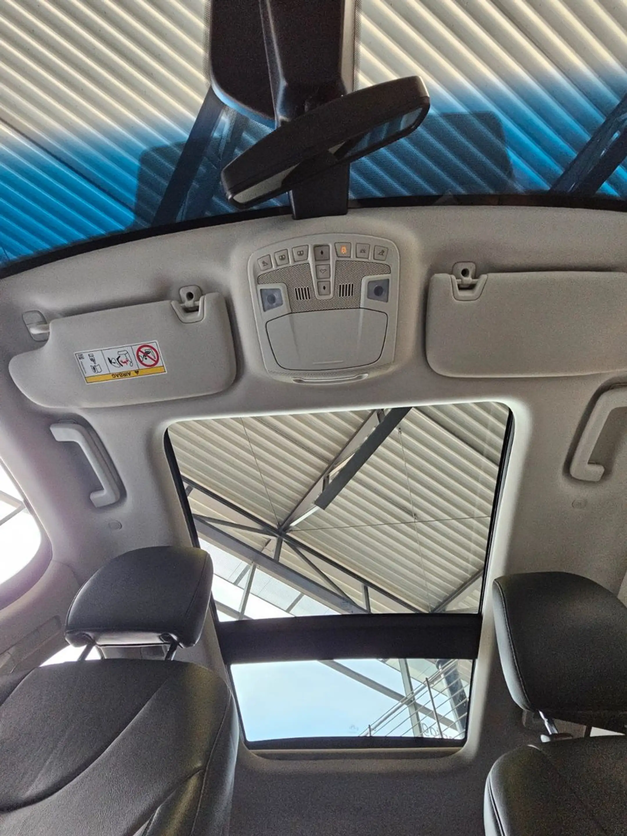 Ford Edge Titanium 4x4 AHK ACC SchiebeDach Navi LED — photo 15