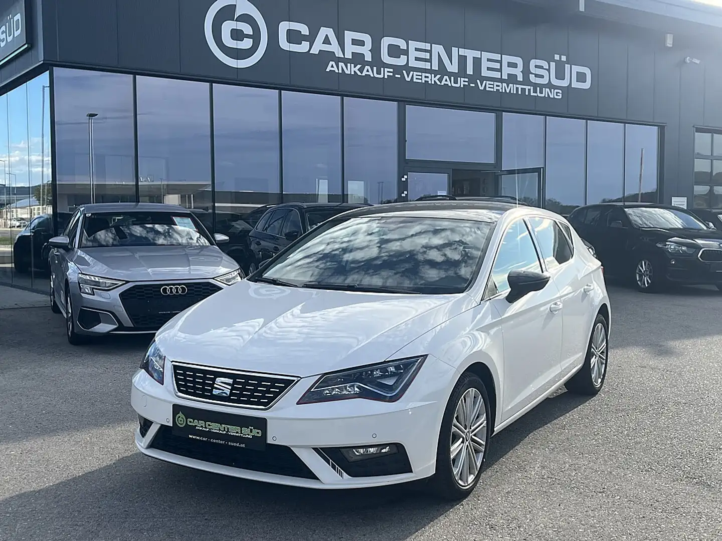 SEAT Leon Xcellence 1,4 TSI Start-Stopp Weiß - 1