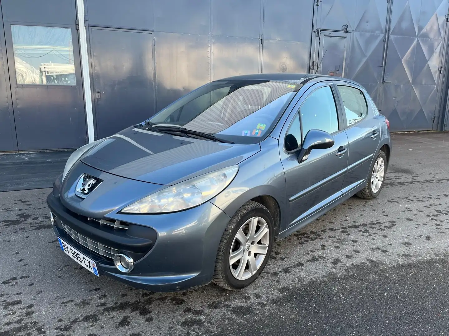 Peugeot 207 207 1.6 HDi 16v 110ch Gris - 1