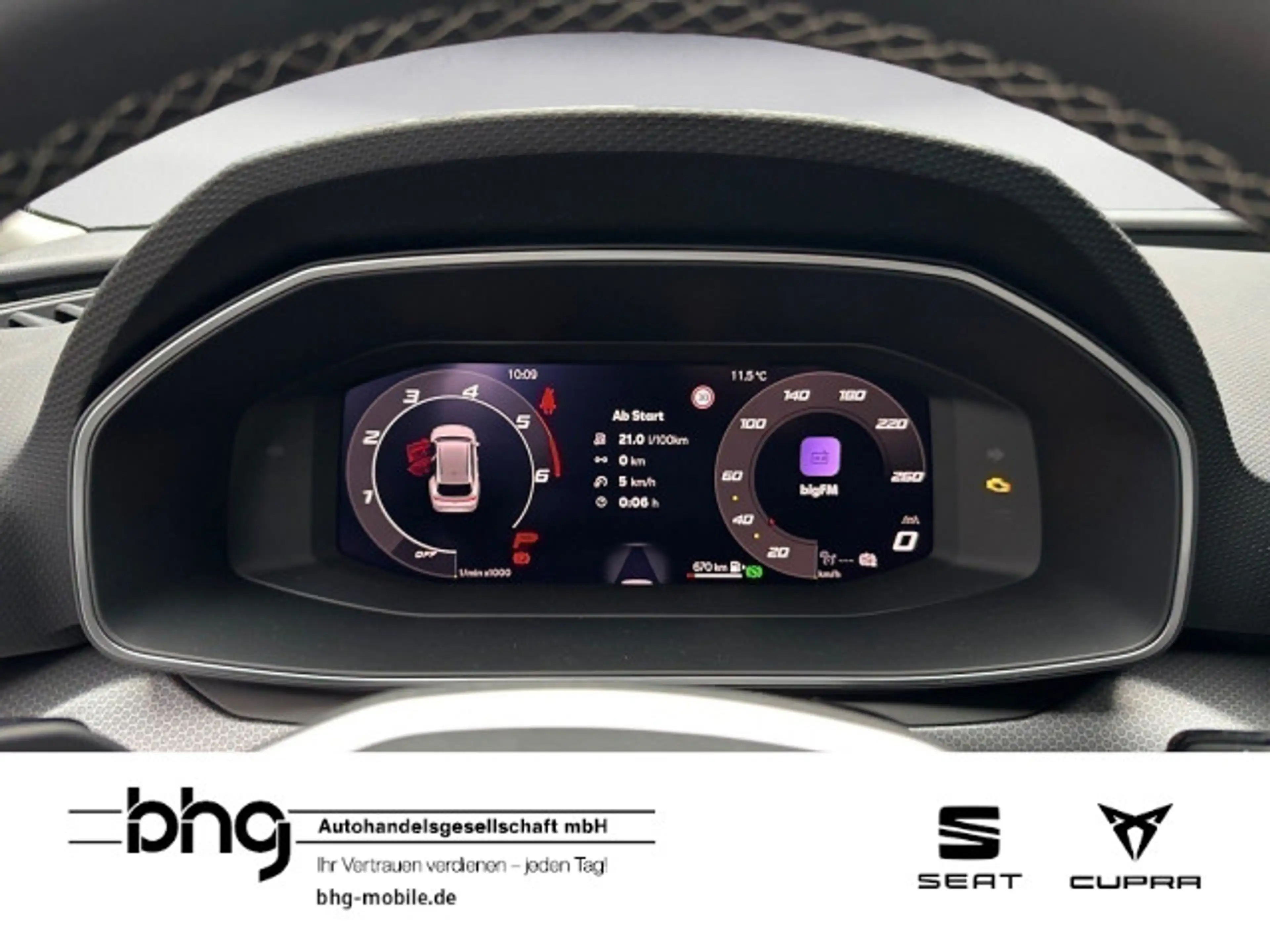 SEAT Leon Sportstourer Road Edition 2.0 TDI 7-Gang-D — photo 9
