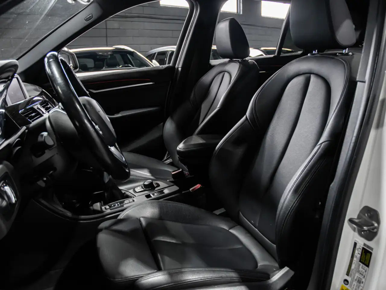 BMW X1 снимка BMW X1