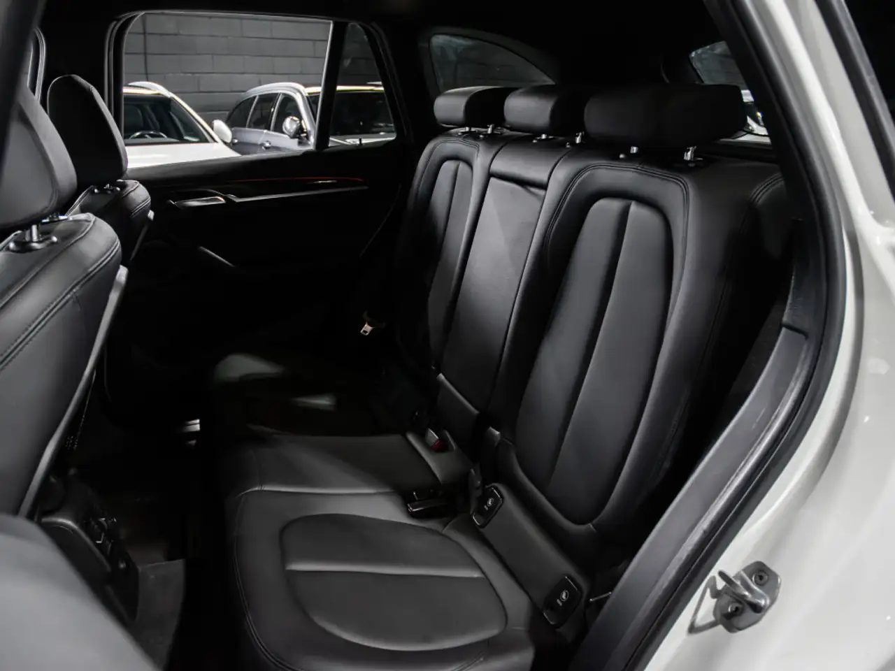 BMW X1 снимка BMW X1