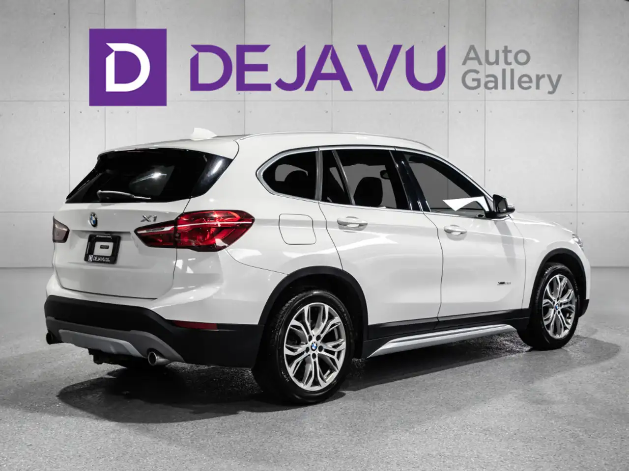 BMW X1 снимка BMW X1