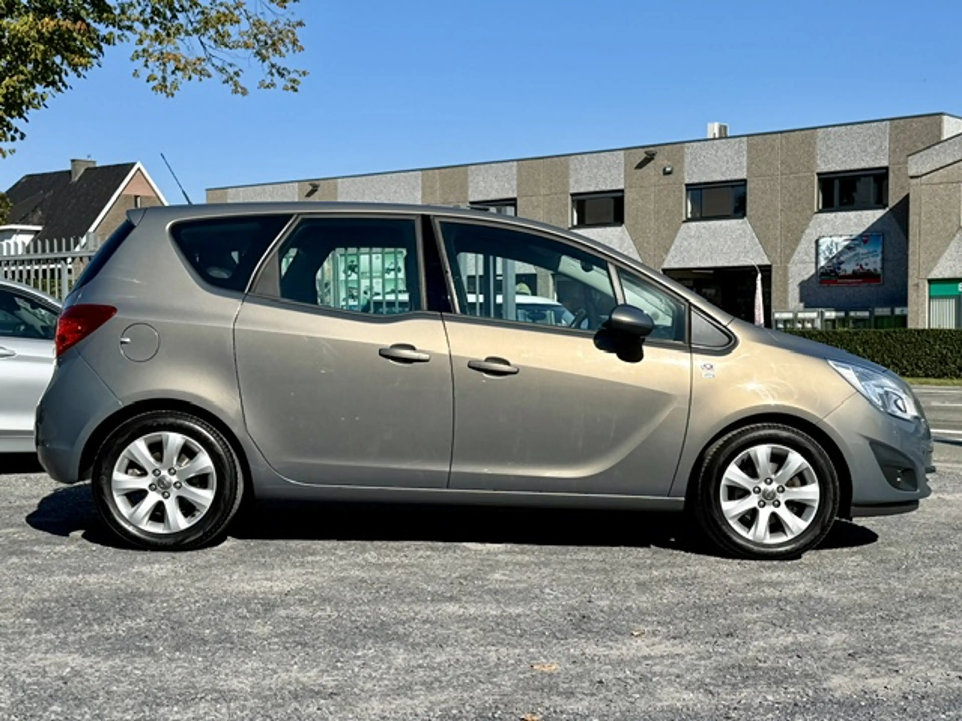 Opel Meriva 1.4i Enjoy AIRCO / CLIMA ALU PDC 62.000Km CARPASS — photo 2