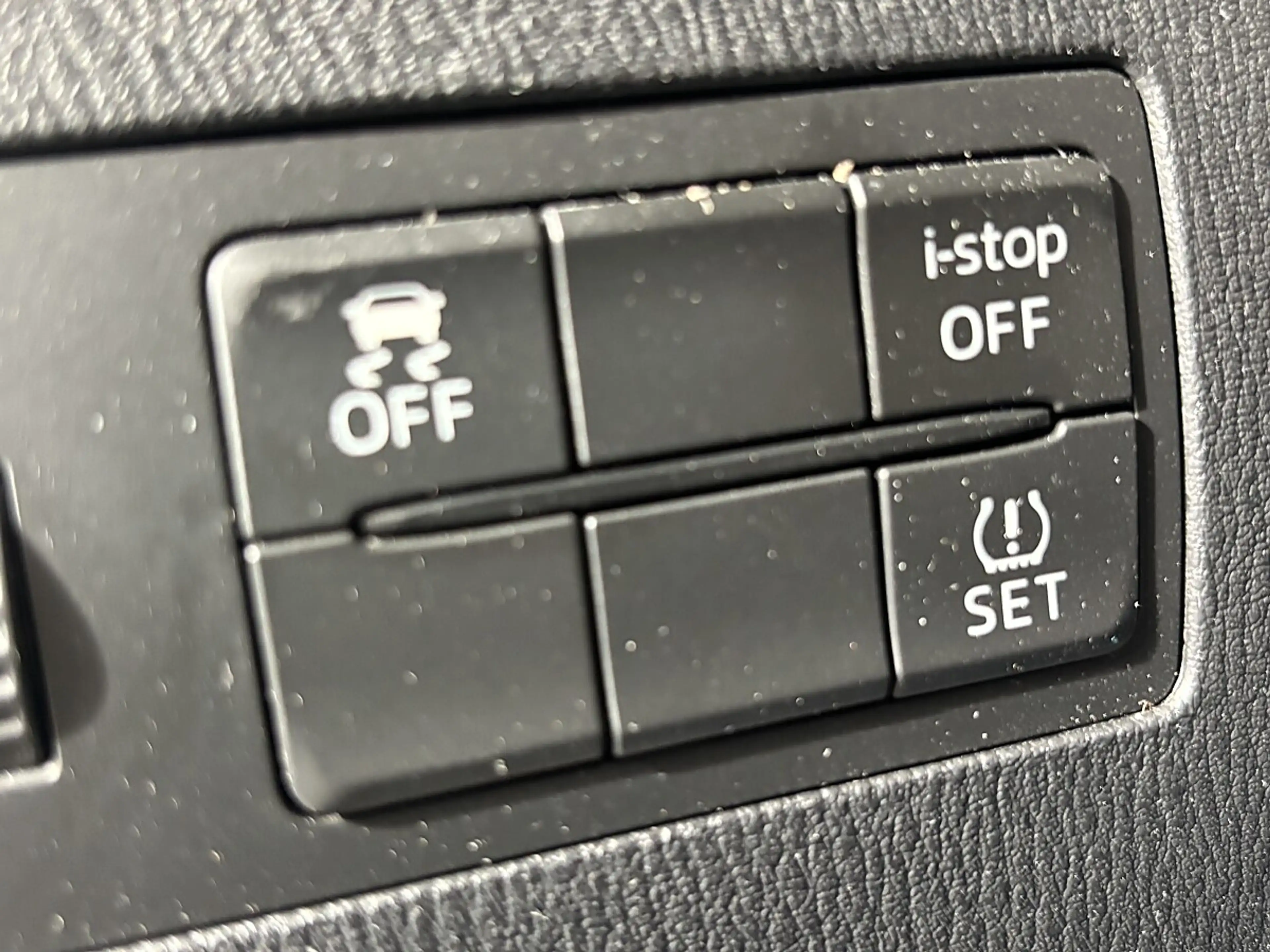 Mazda 2 Mazda2 G75 Emotion — photo 9