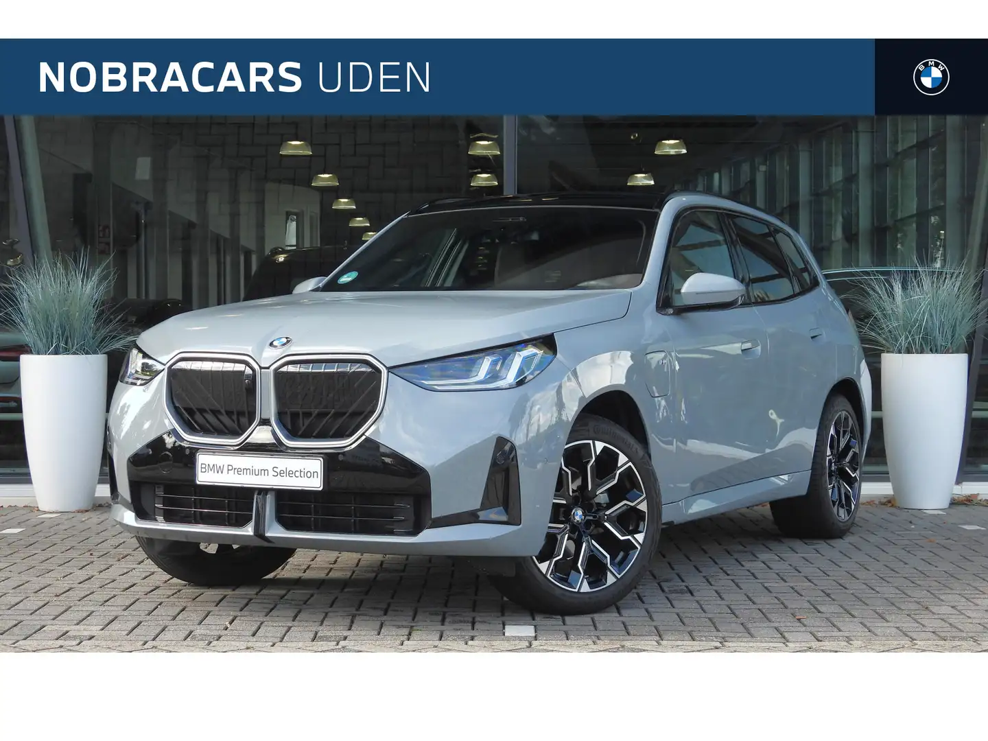 BMW X3 30e xDrive High Executive M Sport / Panoramadak / Grigio - 1