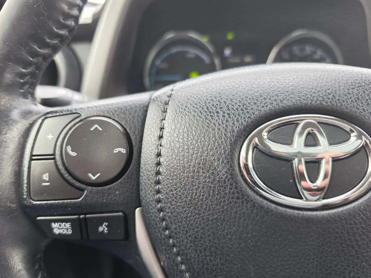 Toyota RAV 4 снимка Toyota RAV 4