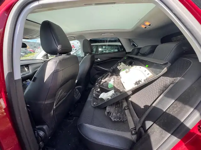 Opel Grandland X view 12