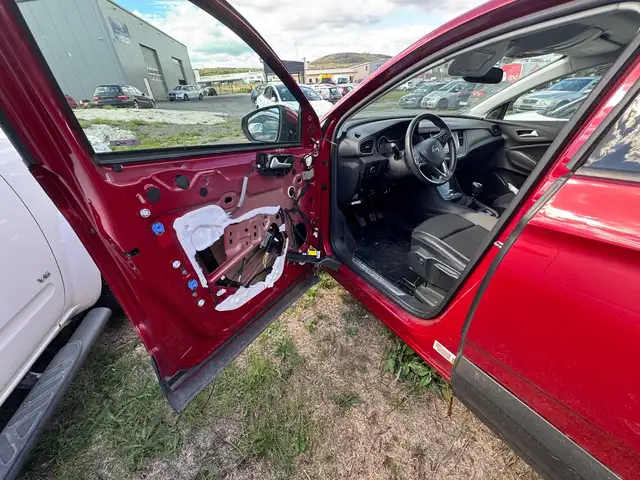 Opel Grandland X view 6