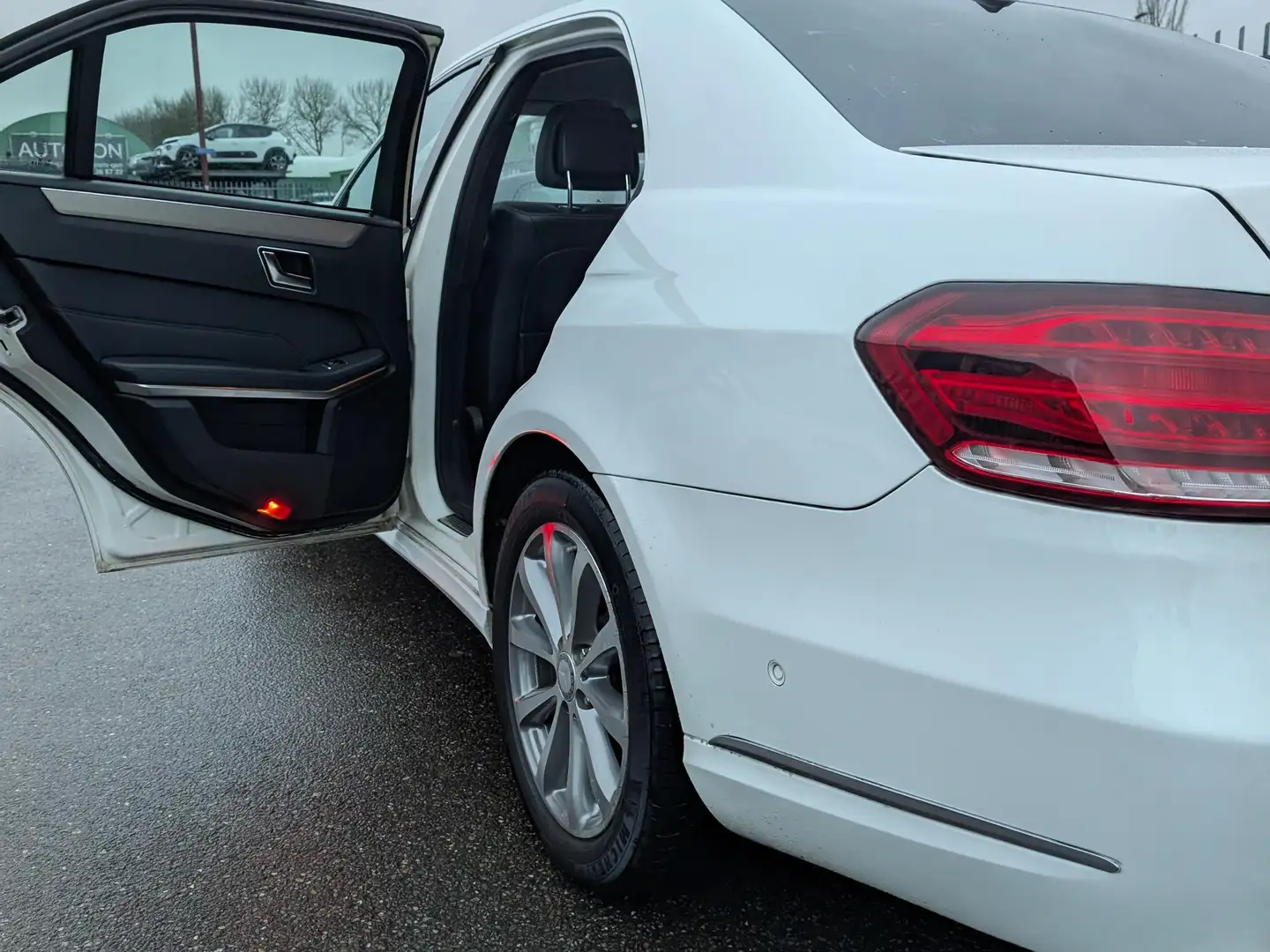 Mercedes-Benz E 200 E 200 Ambition Wit - 1