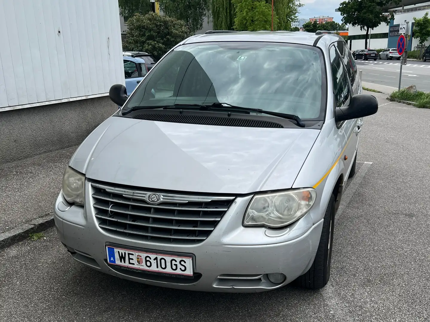 Chrysler Voyager Voyager 2,8 New Business CRD Ds. Aut. New Business Zilver - 1