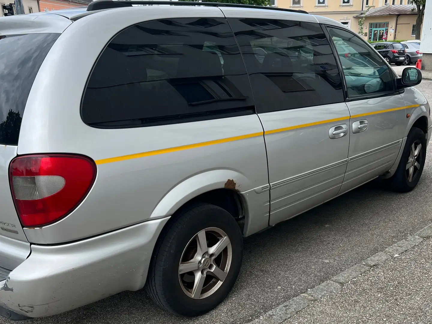 Chrysler Voyager Voyager 2,8 New Business CRD Ds. Aut. New Business Zilver - 2