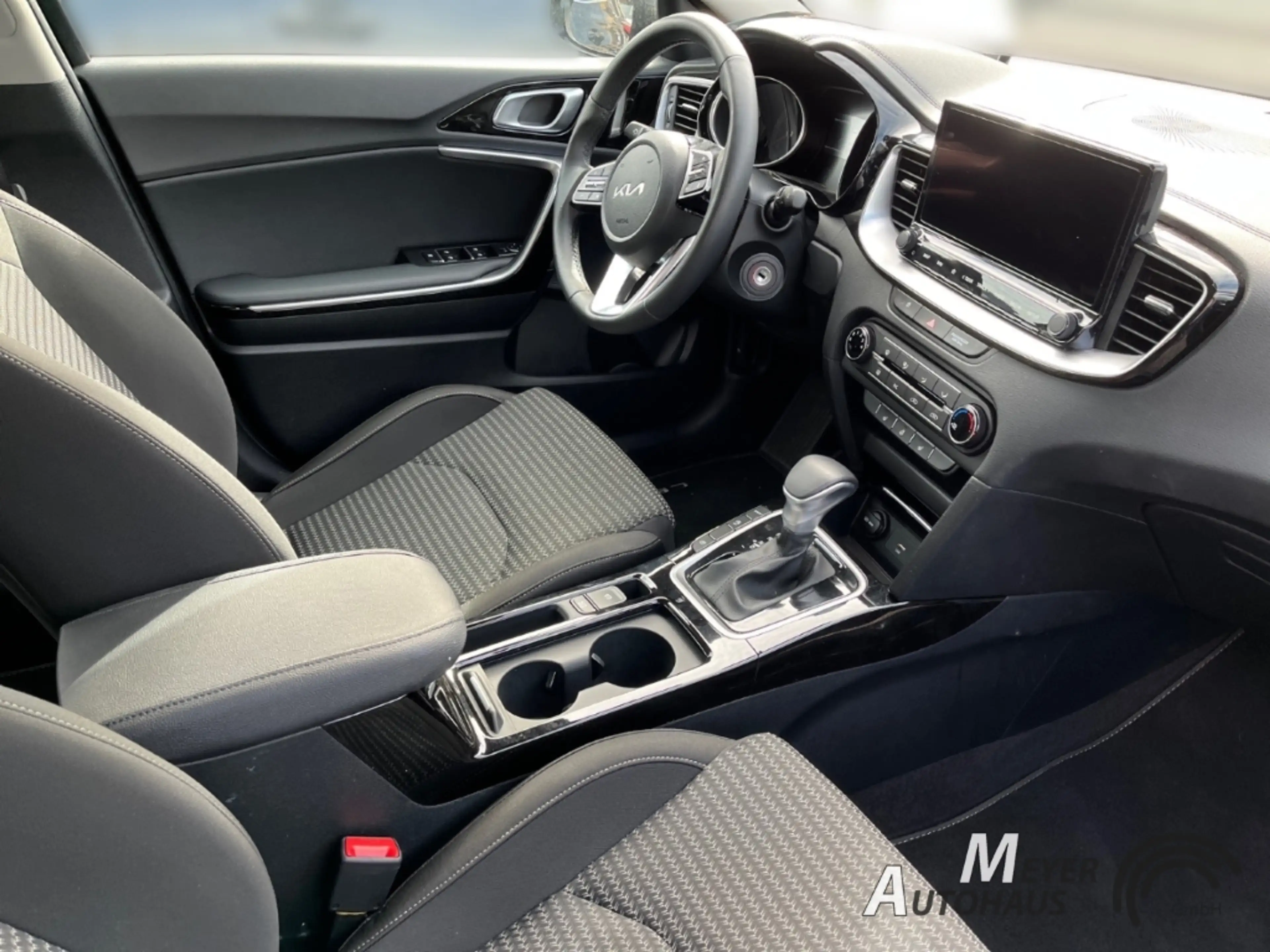 Kia Ceed SW / cee'd SW 1.5T DCT Vision+Sitzheizung+Spurassistent+Nebelsch — photo 11