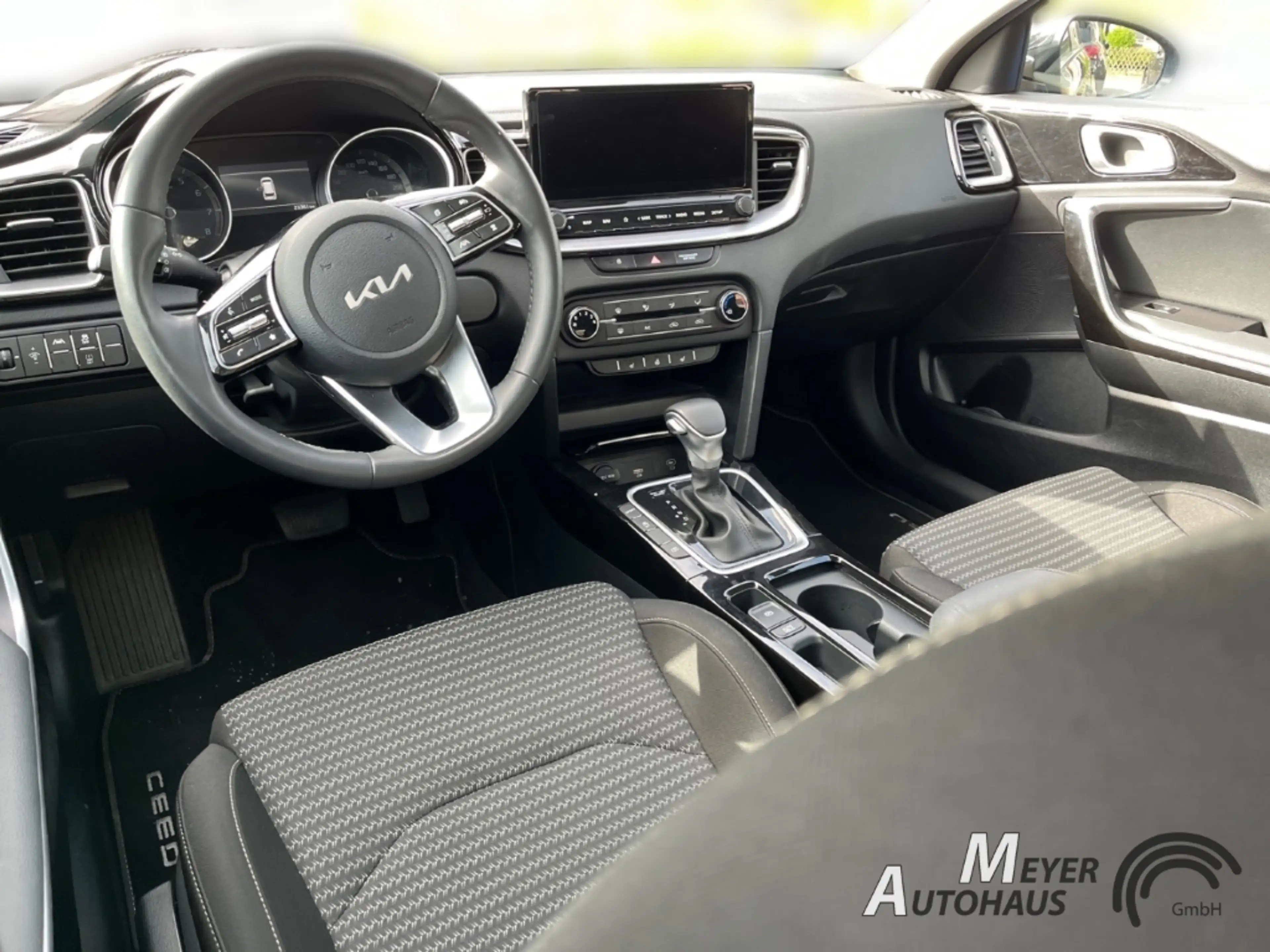 Kia Ceed SW / cee'd SW 1.5T DCT Vision+Sitzheizung+Spurassistent+Nebelsch — photo 9