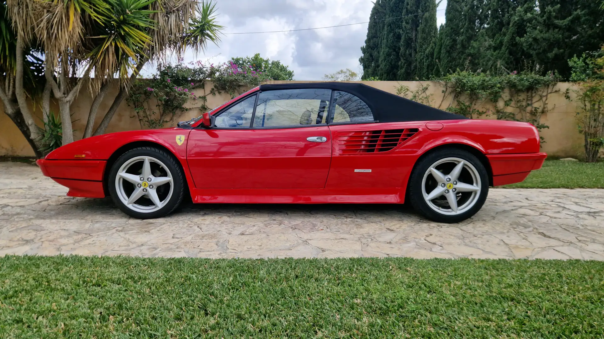 Ferrari Mondial Mondial 4V Cabrio Rot - 1
