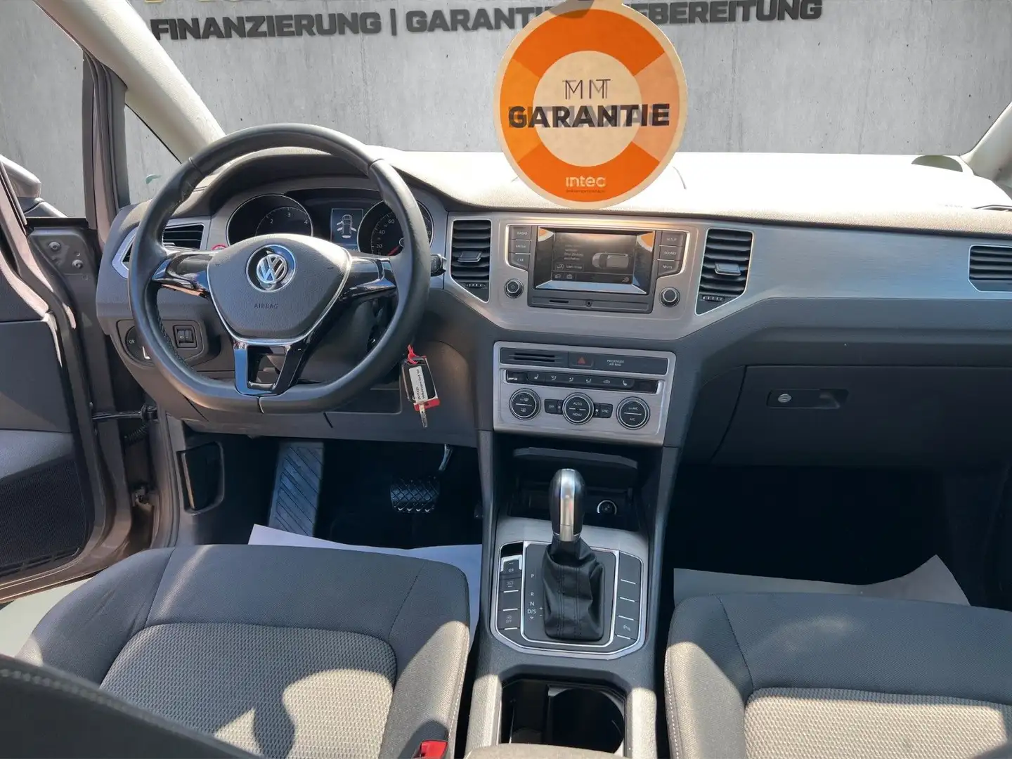 Volkswagen Golf Sportsvan 1.6 TDI Comfortline BlueMotion Te Braun - 2