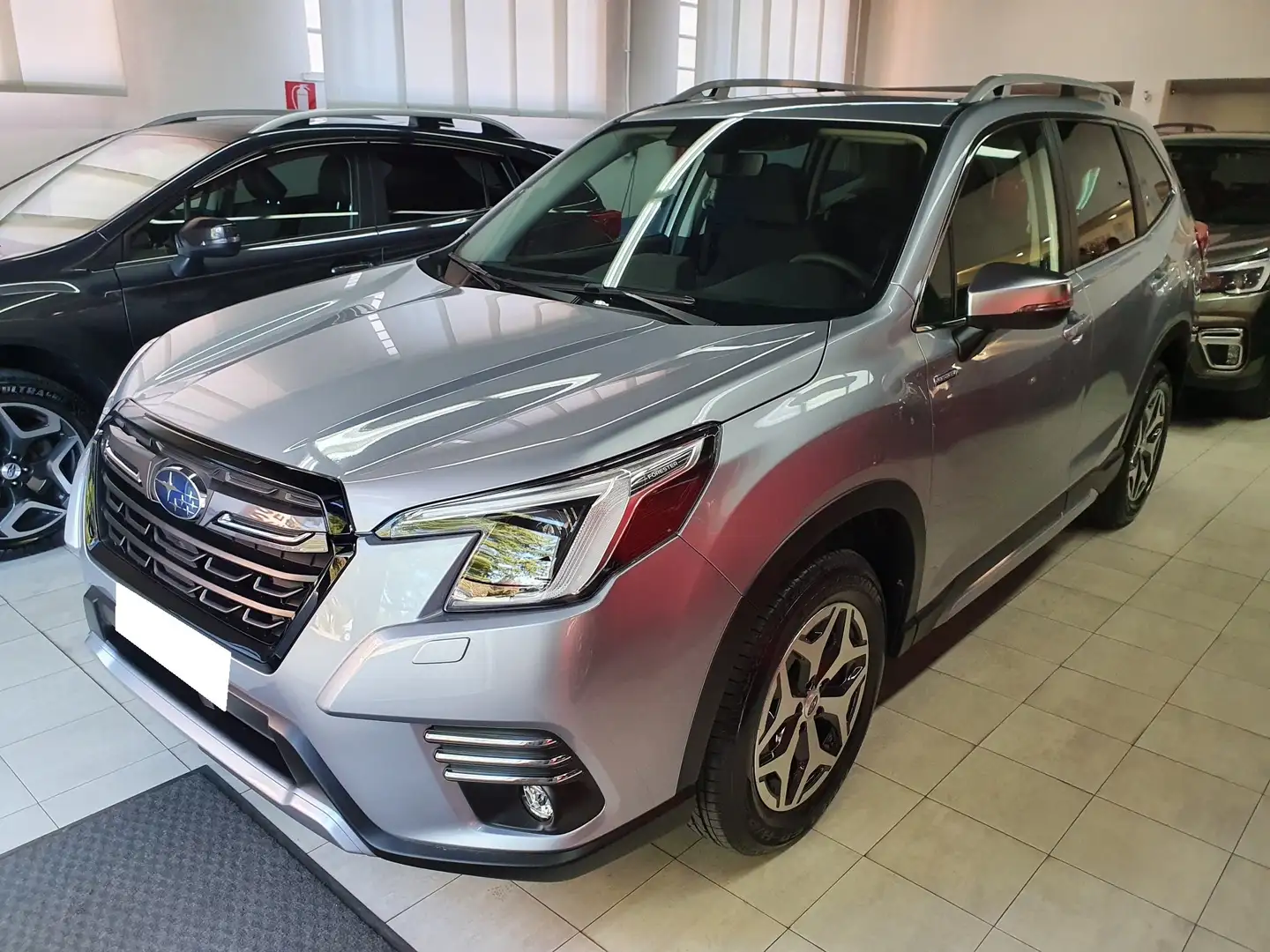Subaru Forester Forester 2.0i e-boxer Style - IBRIDA Grigio - 1