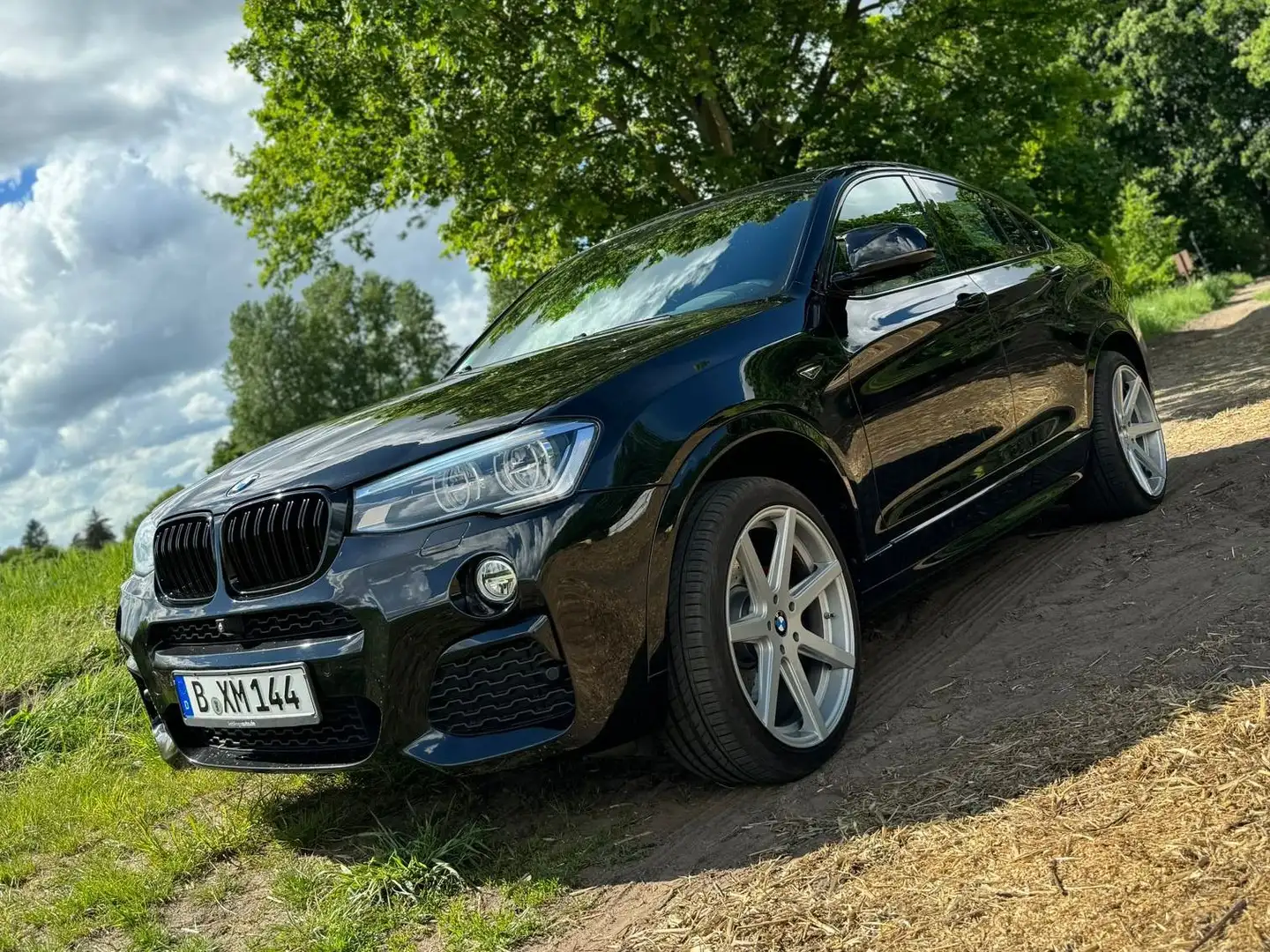 BMW X4 M X4 M40i Zwart - 2