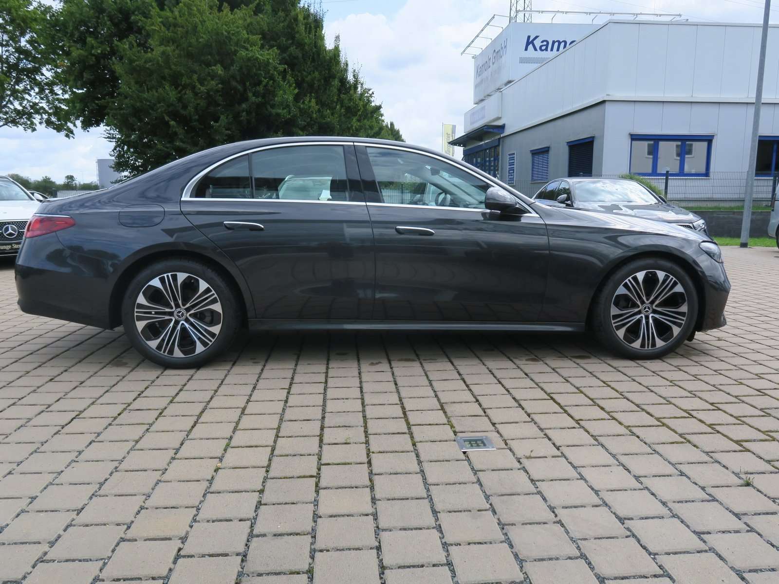 Mercedes-Benz E 200