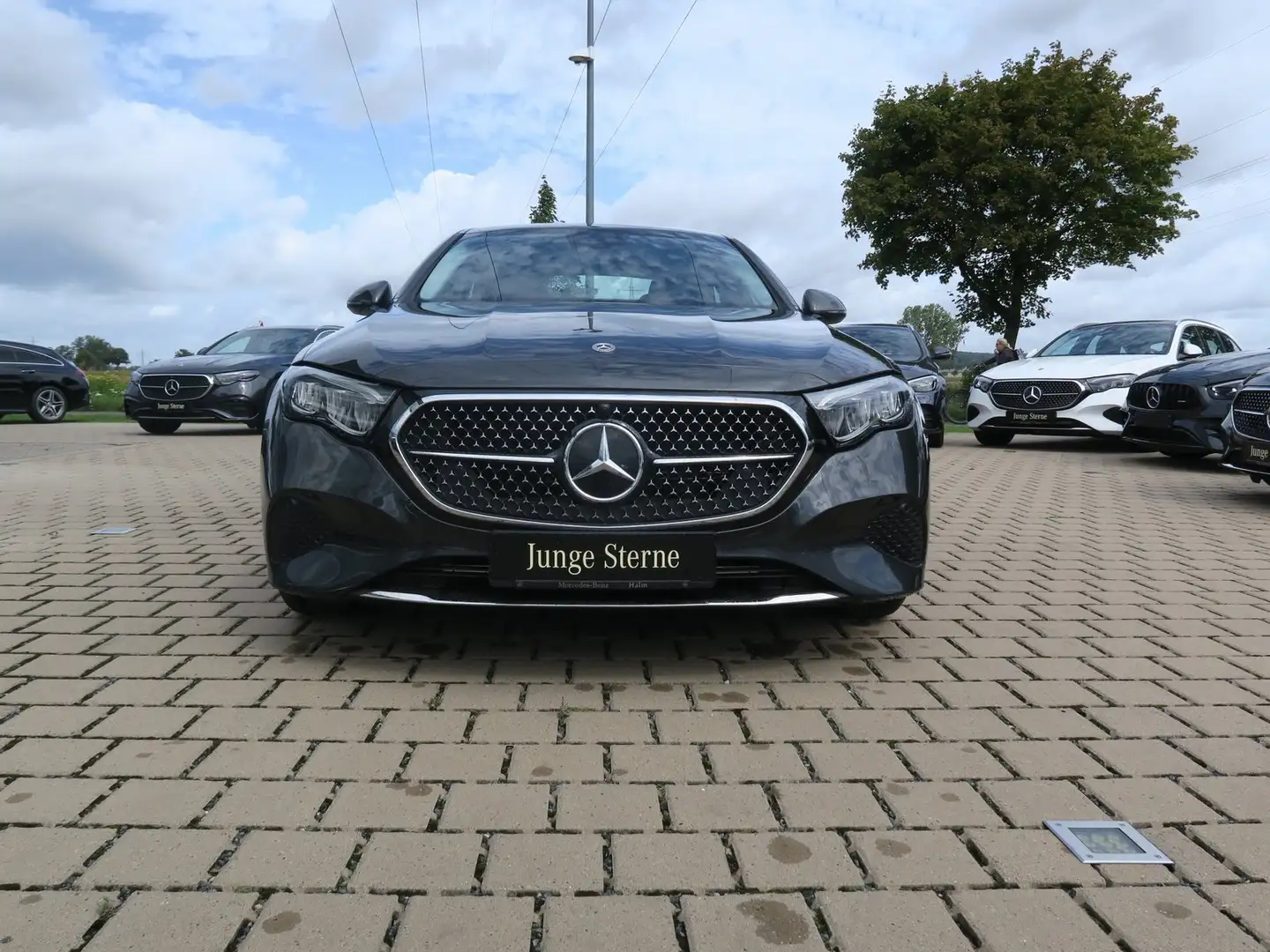 Mercedes-Benz E 200 Avantgarde Advanced 19 Zoll Winter-Paket Grau - 2