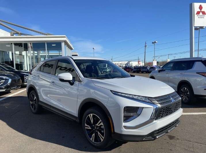 2026 Mitsubishi Eclipse Cross ES S-AWC! 83$ WEEKLY! 1.49% 10 YEAR WARRANTY!