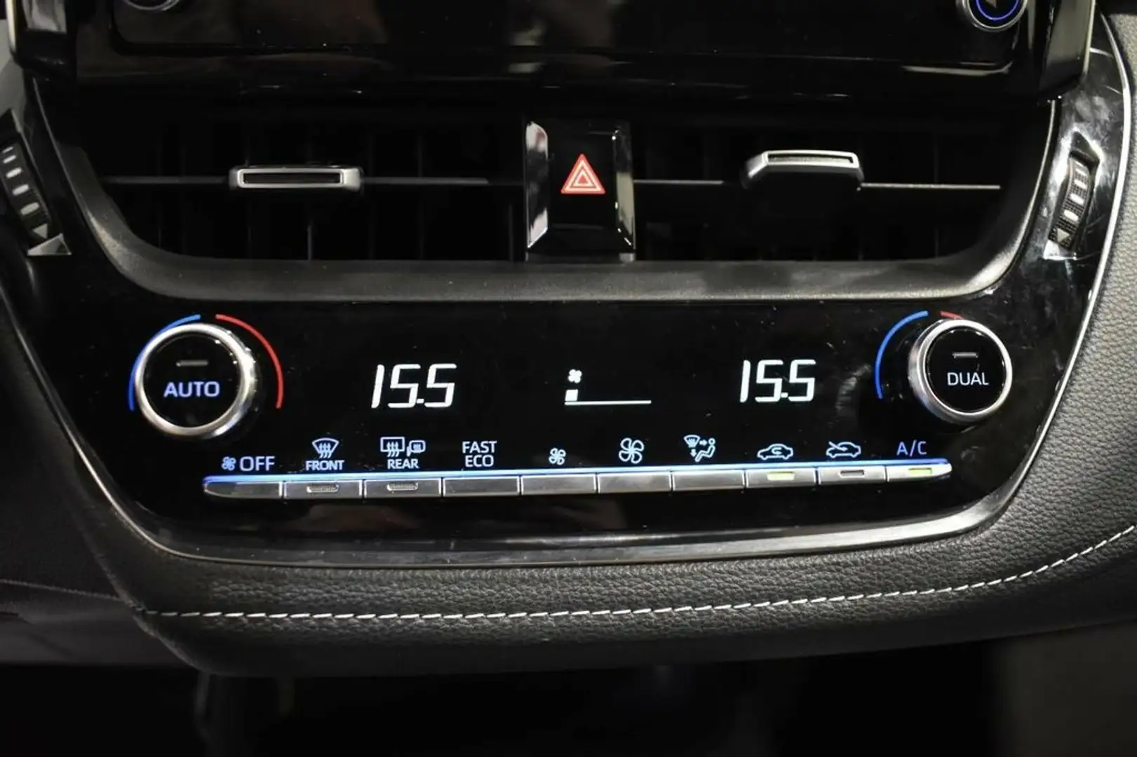 Toyota Corolla 1.8 HYBRIDE 125 H CVT ACTIVE Blanco - 2