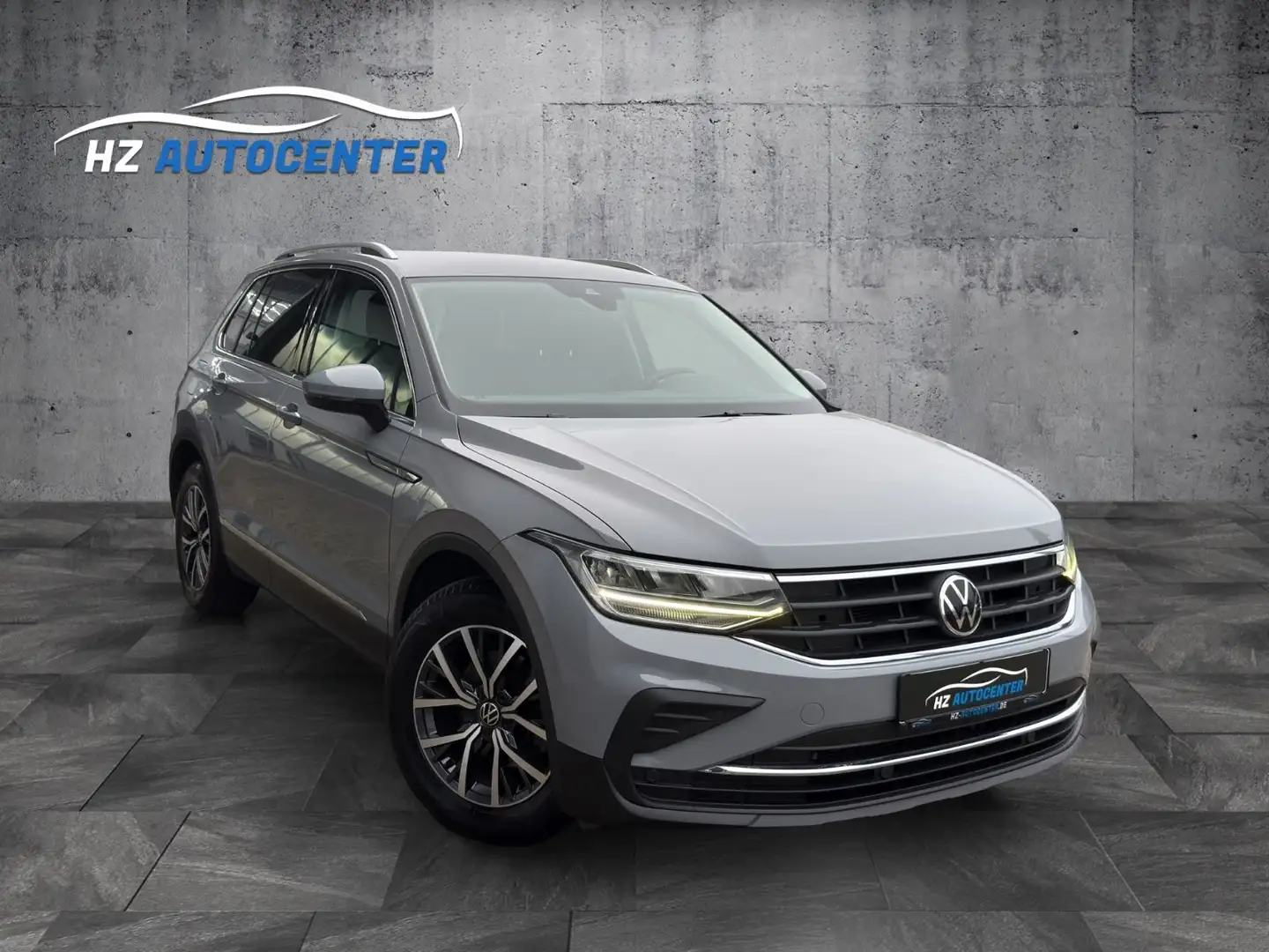 Volkswagen Tiguan Life 1.5 TSI DSG*APPLE*LED*LANE*SIDE*ACC Gris - 1