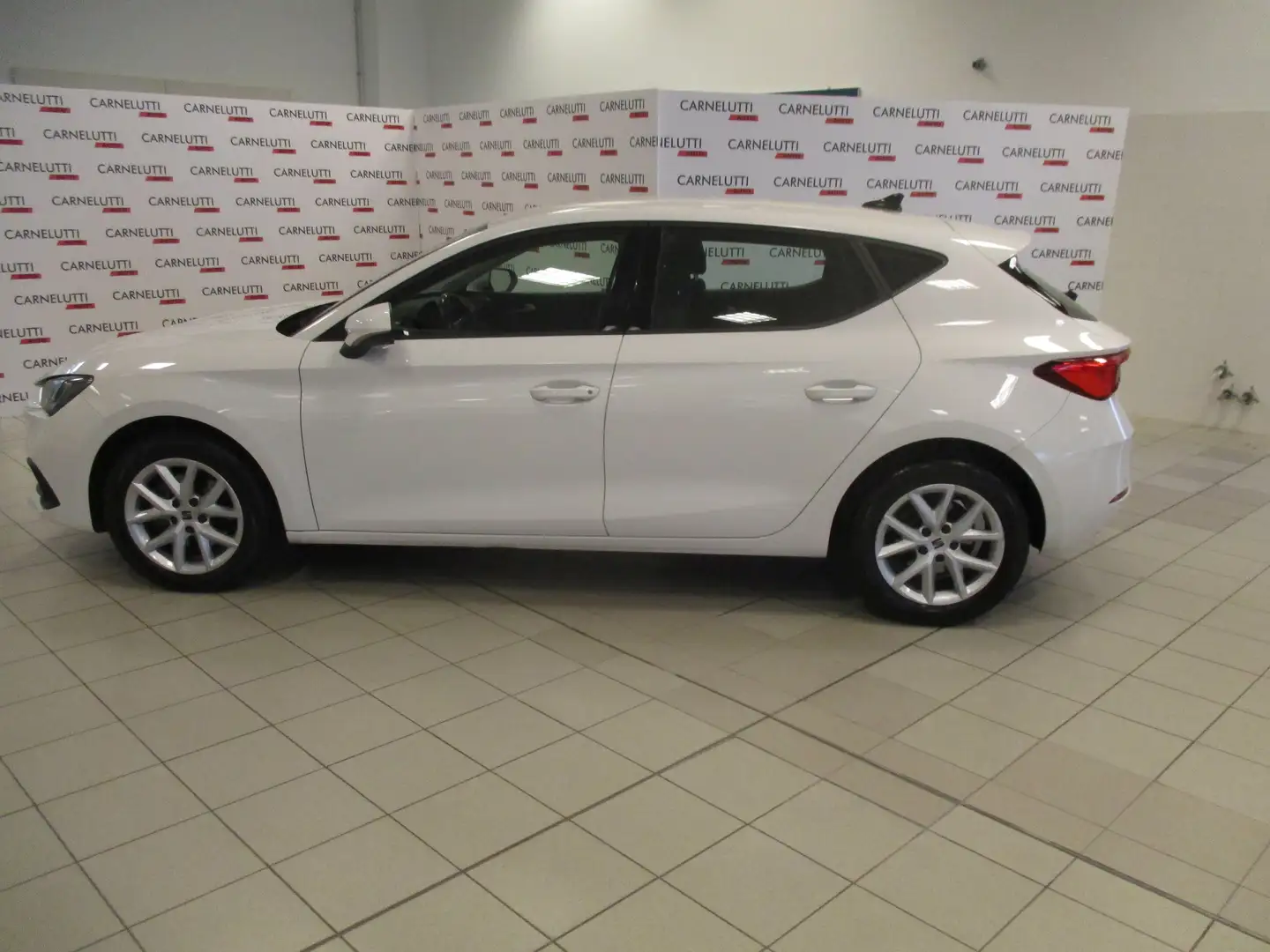 SEAT Leon Leon IV 2020 2.0 tdi Style 115cv Blanc - 1