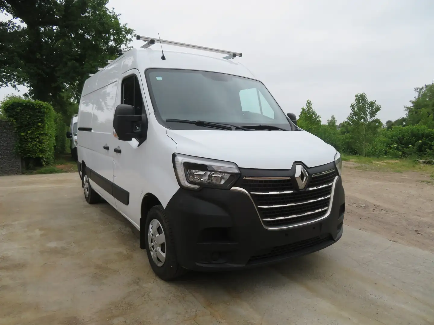 Renault Master 2.3dCi Grand Confort Blanc - 1