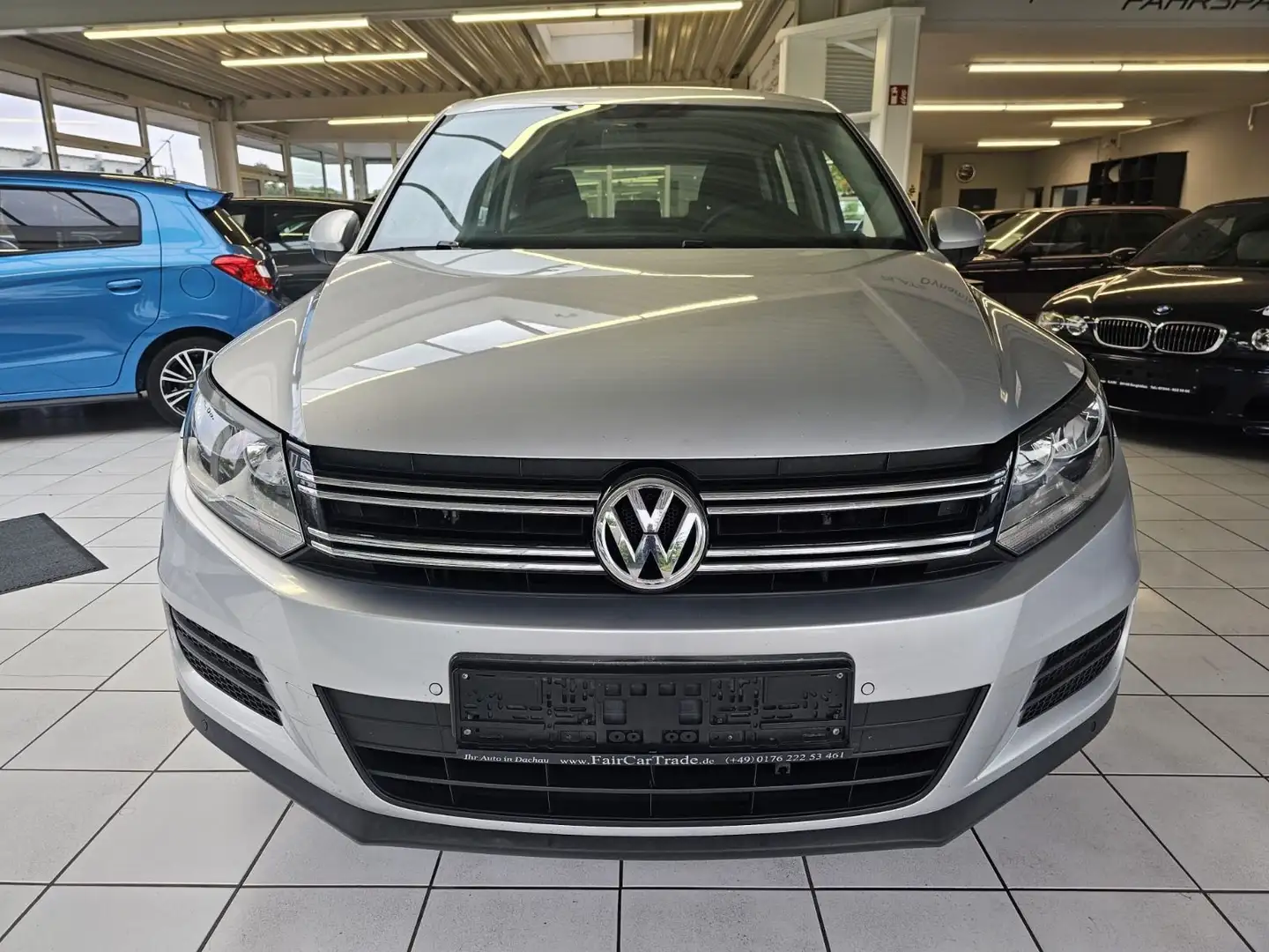 Volkswagen Tiguan Trend & Fun BMT,Tüv 01/27,Pdc,2-Hand Plateado - 2